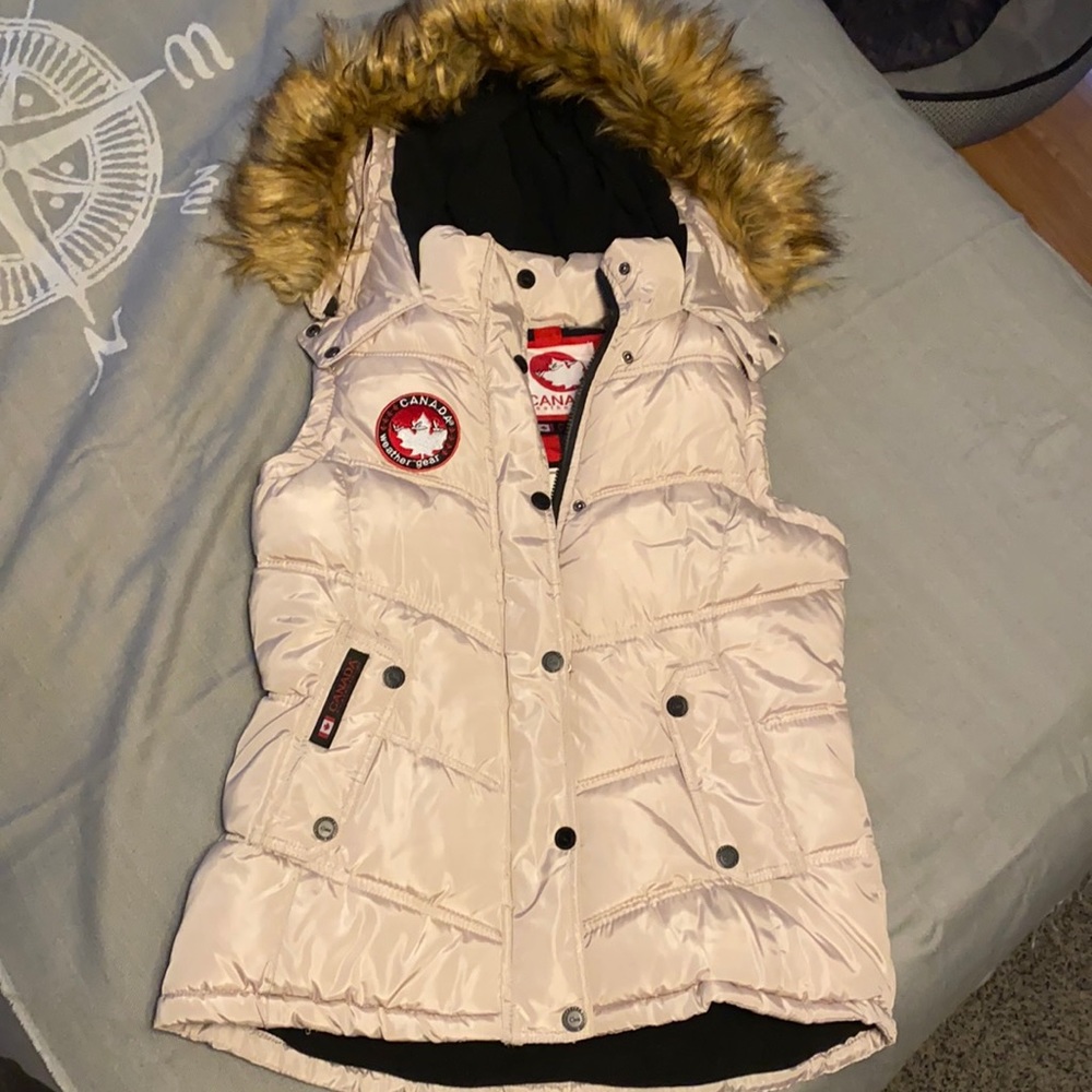 Canada Weather Gear puffy vest!